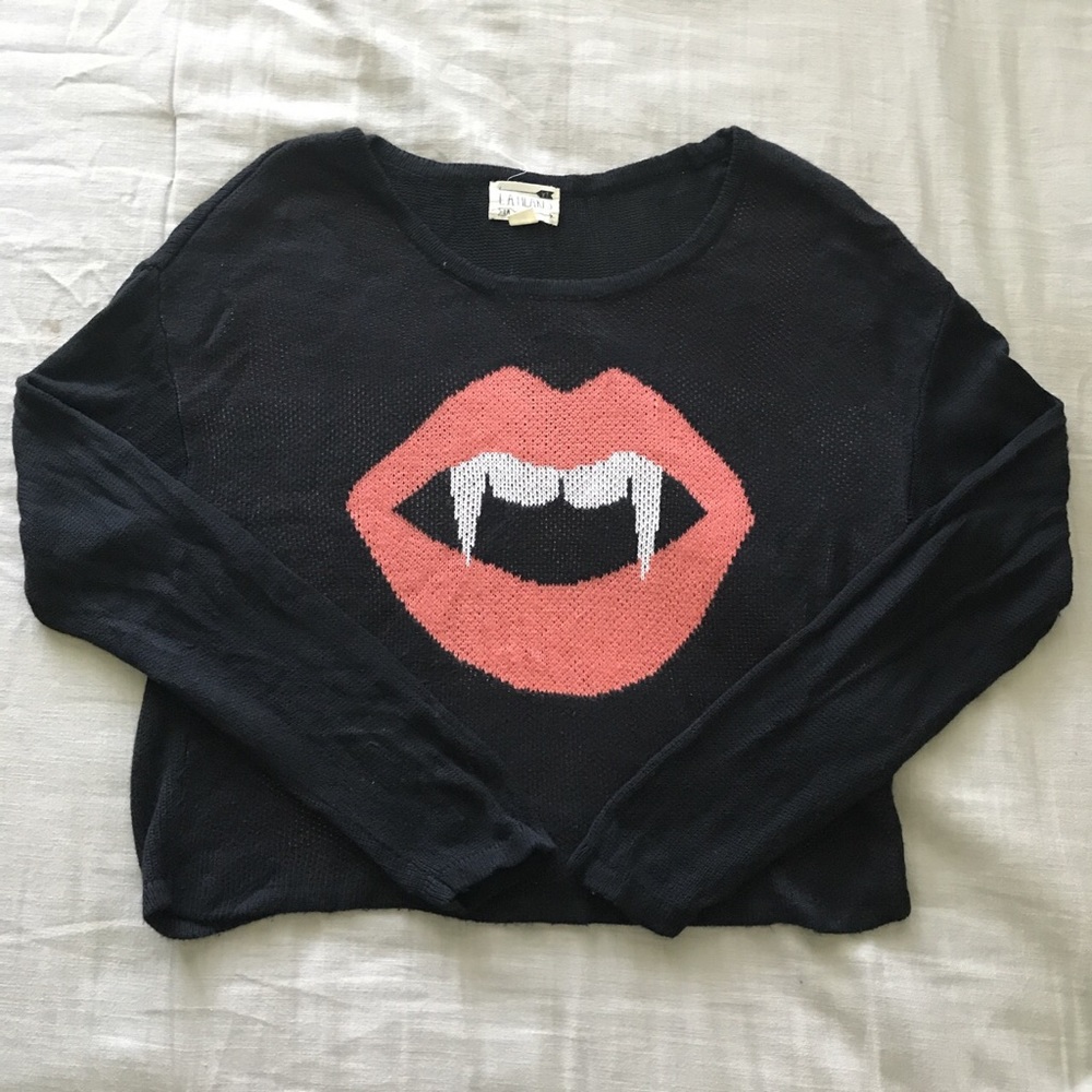 LA HEARTS VAMPIRE KNIT SWEATER